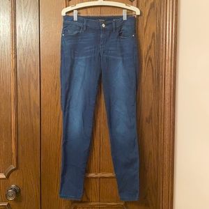 Guess “Tailored Power Skinny” jeans size 27